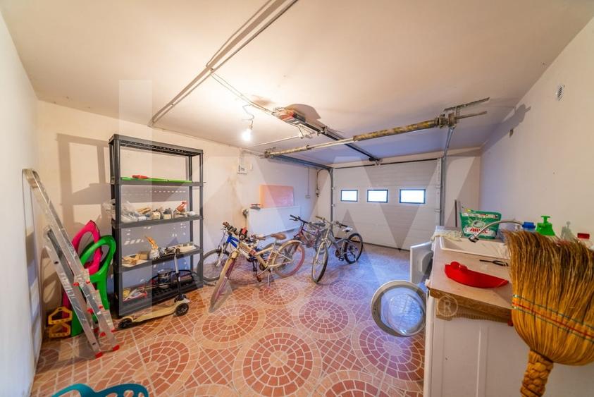 Vila cu 5 dormitoare și grădină generoasă, perfectă pentru familia ta! - 24