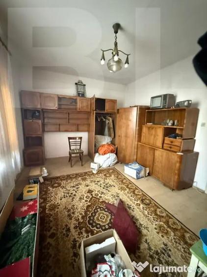 Casa de vanzare, cu 3 camere, doua bucatarii+teren in Simeri - 7