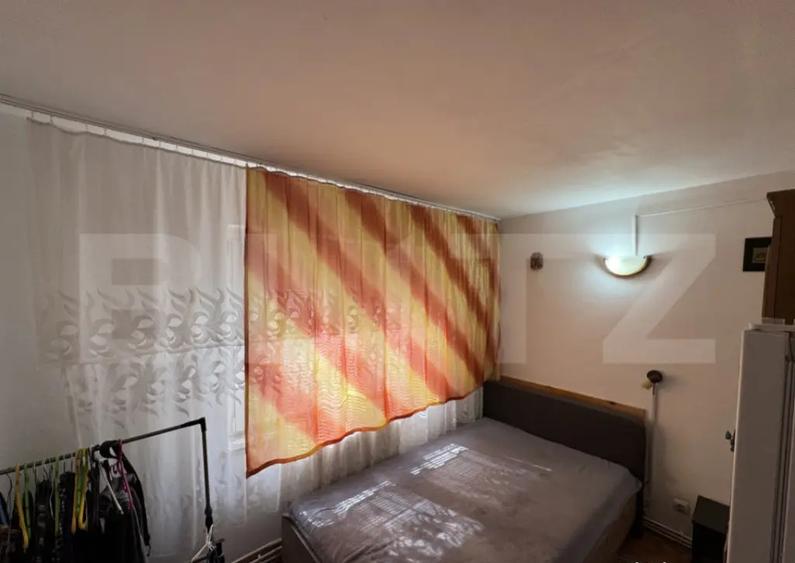 Apartament cu 3 camere, 45 mp, zona 23 August - 3