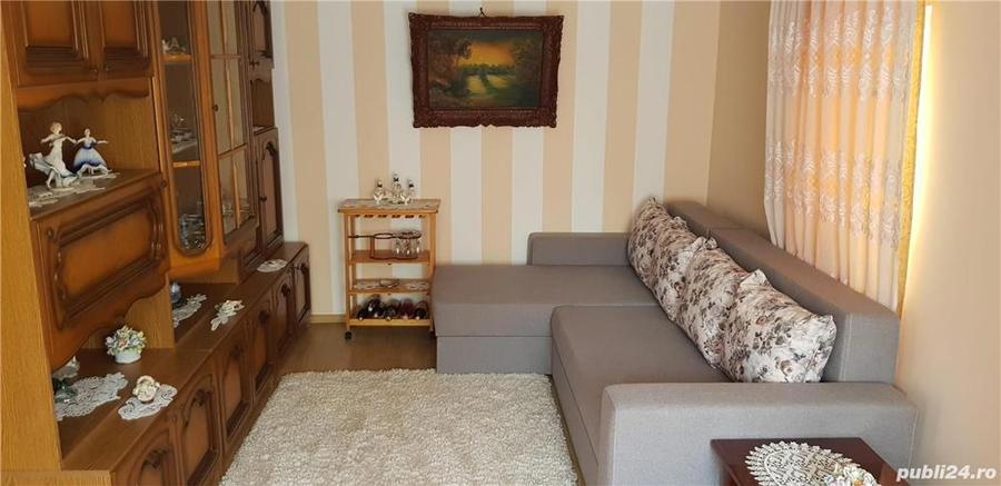 Casa - gospodarie moderna la tara - 4