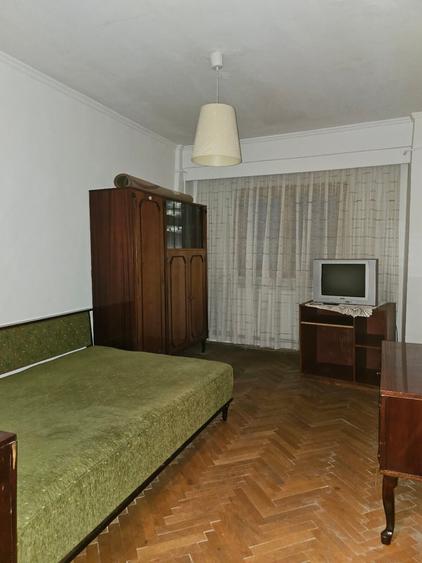Apartament cu 3 camere decomandat în Banat