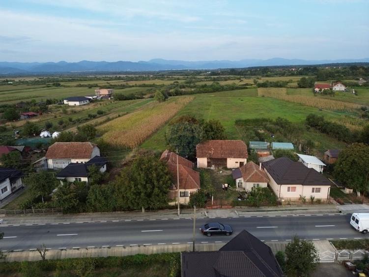 Casă de vânzare in Hideaga la drumul National - 3