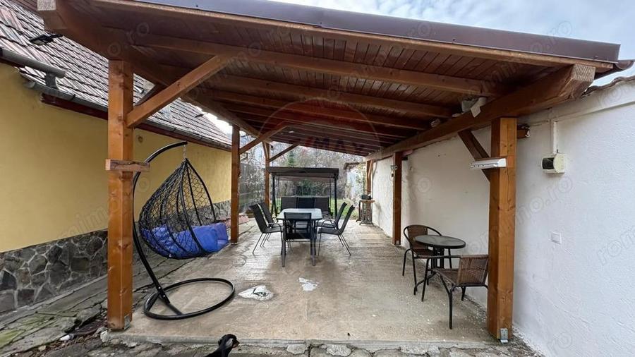 Casa renovata cu 3 camere zona Mosnei - 7