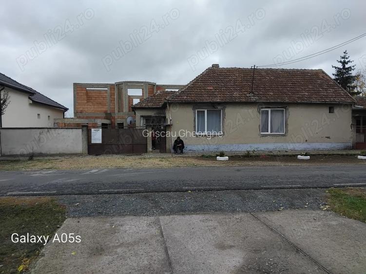 Casa da vanzare in jud. ARAD Ora?ul Curtici .