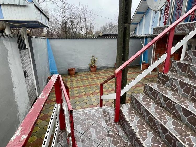 Casa 445 mp Dochia spa?ii foarte mari, 5000 mp curte, ideal familie sau afacere - 13