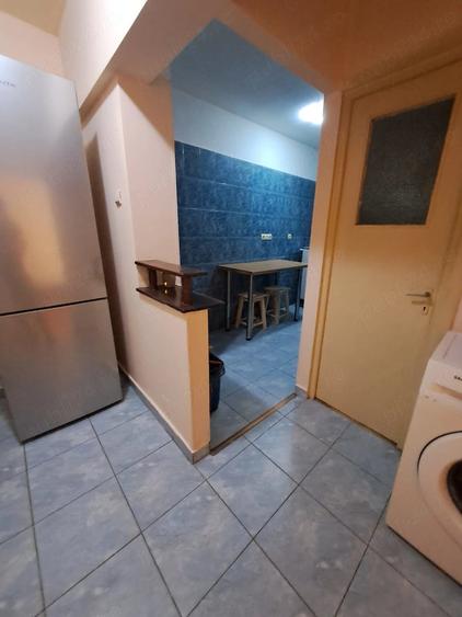 Garsonieră decomandată în Central
