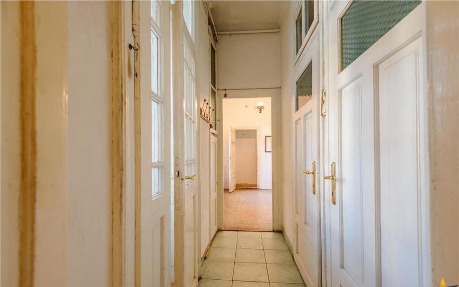 Nivel in vila, curte deosebita, priveliste, Central, Brasov - 15