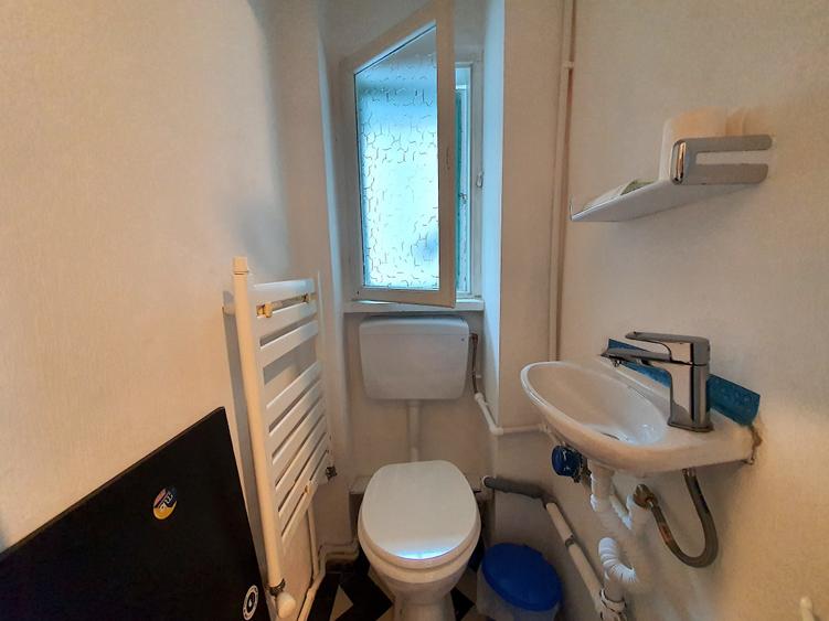 Piata Romana, 3 camere de vanzare, cu centrala - 5