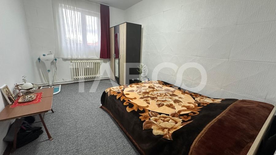 Apartament  la casa 4 camere cu curte pivnita zona Lazaret Sibiu - 9