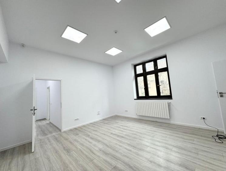 Spațiu versatil 3 camere, parter vilă – ideal office sau showroom - 1
