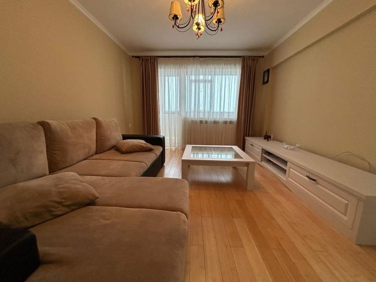 Apartament La Cheie, 2 camere Radu Negru, mobilat utilat, etaj 3. - 2