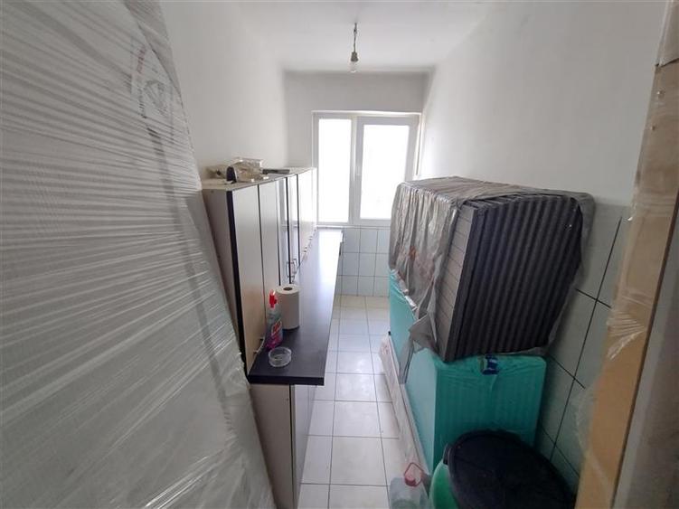Oravita | Apt.2 Cam | Etj.1 | Zona Pompieri | Pret Negociabil - 16