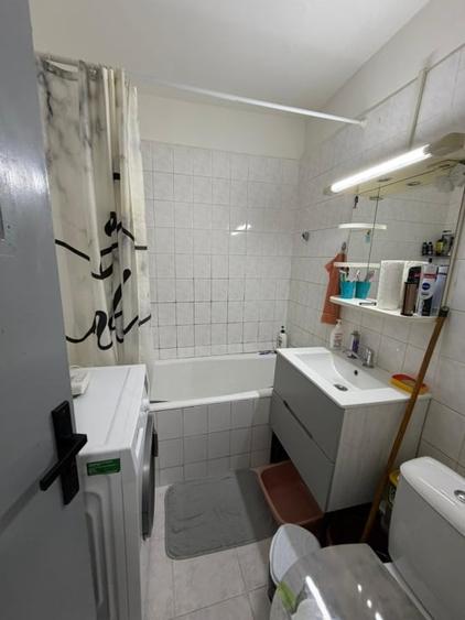 Militari, Piata Veteranilor, garsoniera 31mp, etaj 1, bloc 1980, metrou - 7