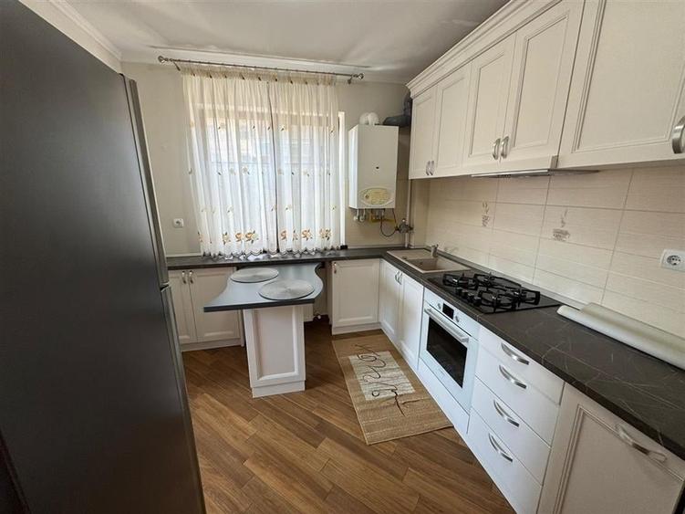 Apartament 3 camere, etaj 1, 2 locuri  parcare, bloc nou 2013, Liceul Unirea - 3