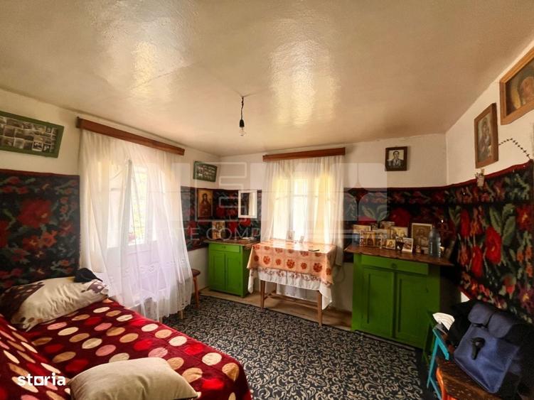 Casă cu 3 camere în Brusturi