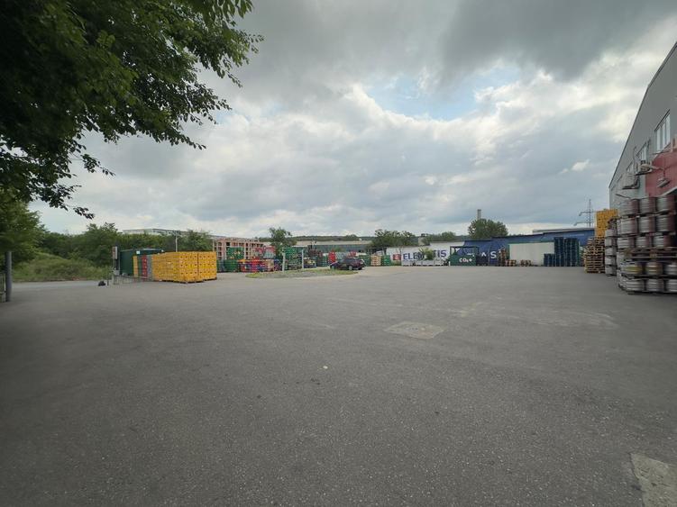 Hala/ showroom de la 300mp la 1796mp, eventual rafturi, zona Vama Iasi - 11