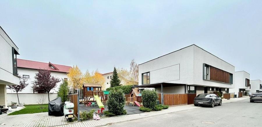 Vila moderna, complex rezidential cu acces controlat, loc de joaca, zona Pipera - 1