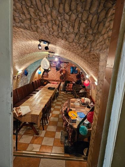 Casă cu 7 camere în Central