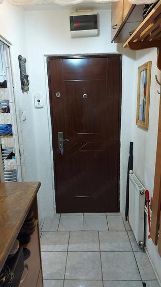 Apartament cu 2 camere semidecomandat în Calea Caransebeșului