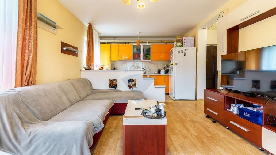 Apartament 2 camere, balcon 7 mp, parcare,  Comision 0% - 7