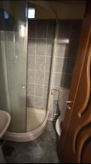 Garsoniera in bloc de apartamente Tatarasi str.Eternitare - 4