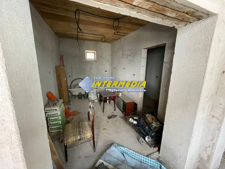 Casa de vanzare Alba Iulia zona Centru cu 5 camere  teren aferent casei 370 mp - 11
