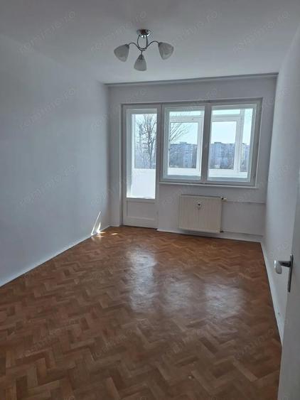 Strada Brasov, Drumul Taberei, Metrou Parc Drumul Taberei, 3 camere, renovat - 2
