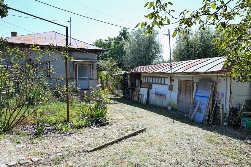 Casă individuală cu 2 camere cu Canalizare în Coada Izvorului