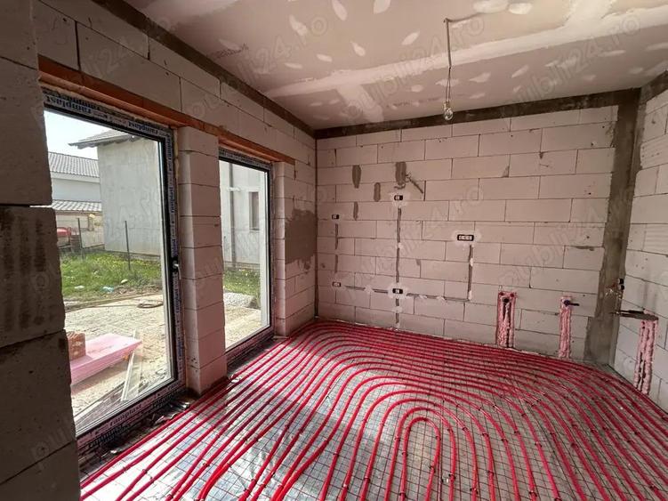 Vand vila noua la nivel,Fantanele,jud.Arad,st.300 mp,la gri - 7