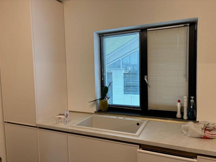 Casa parter plus etaj zona Selgros - 4