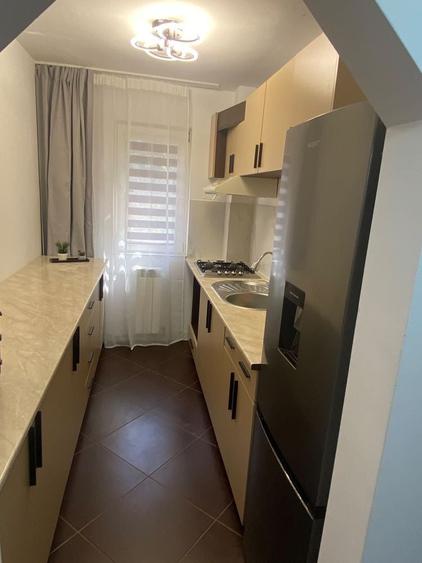 Apartament 4 camere et 1 - 7