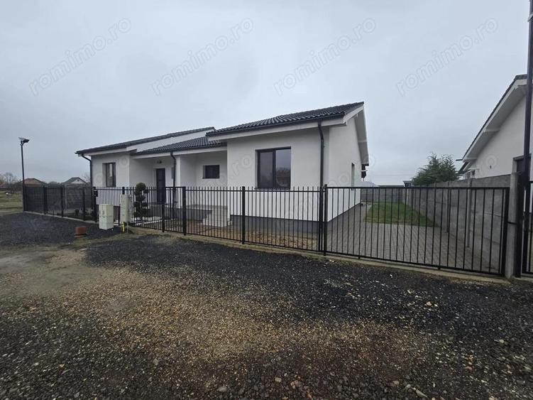 Duplex pe parter Toate Utilitatile Mosnita - 9