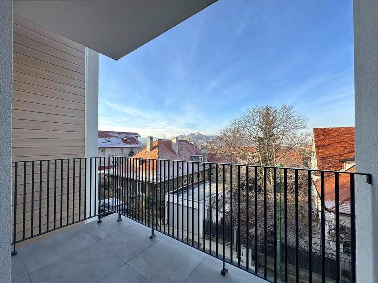 Apartament premium cu terasă panoramică și vedere spre Tâmpa – Brașov - 19