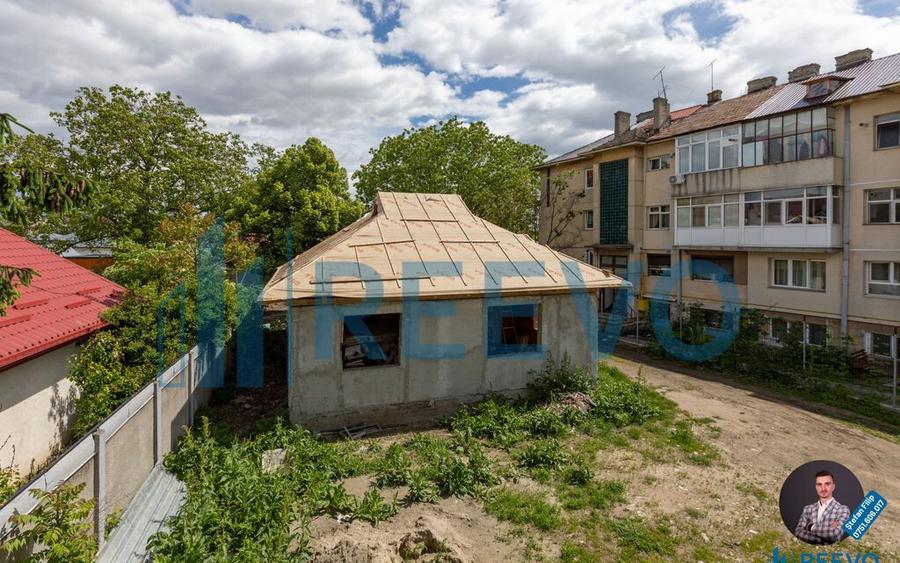 Casa de vanzare, centrala, pe str. Oituz, Bacau - 2