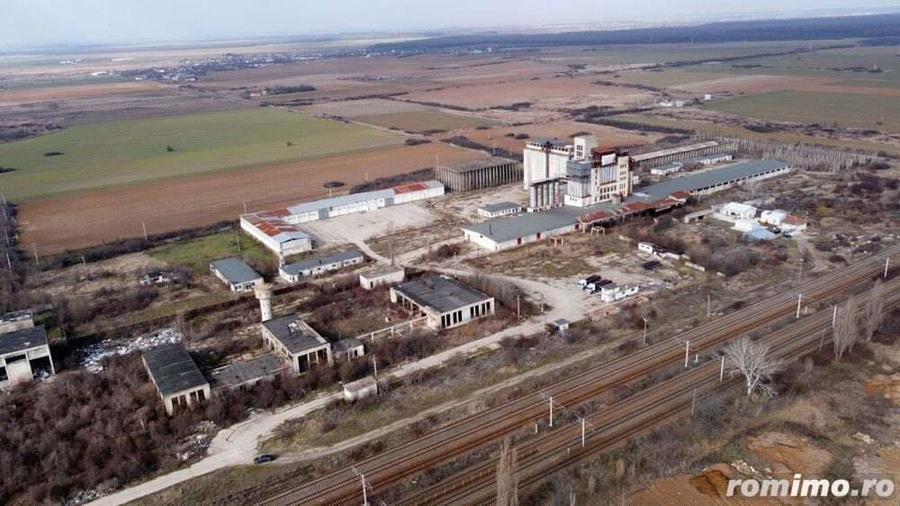 Spatii industriale , teren ,silozuri si Fabrica de nutret pentru animale Peris - 2