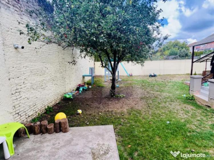 Casa 10 camere, 170 mp, zona Lunei - 9