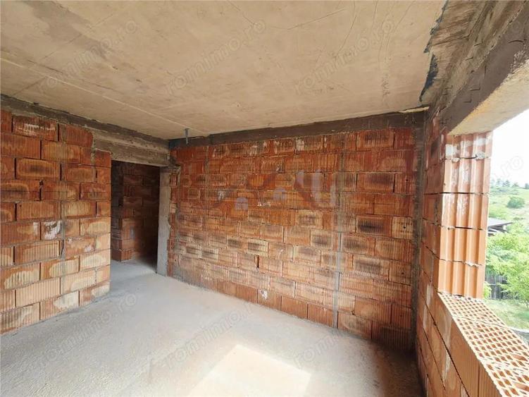 Casa de vanzare cu priveliste frumoasa - 10