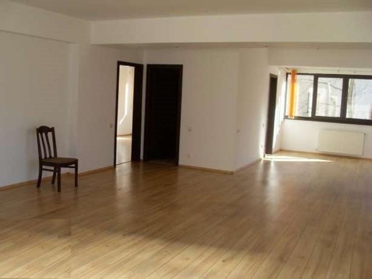 Zona Piata Victoriei imobil 12 camere - 4