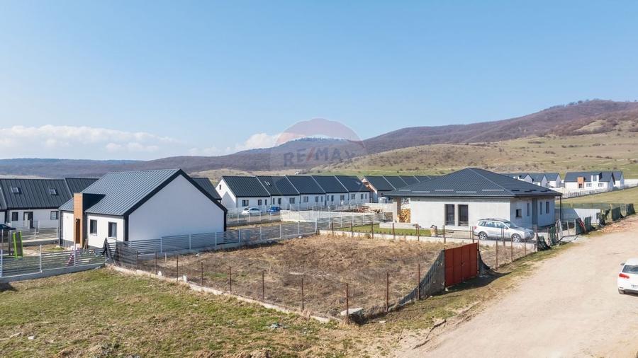 Comision 0% | Teren pentru casa ta, într-o zonă liniștită din Codlea - 10