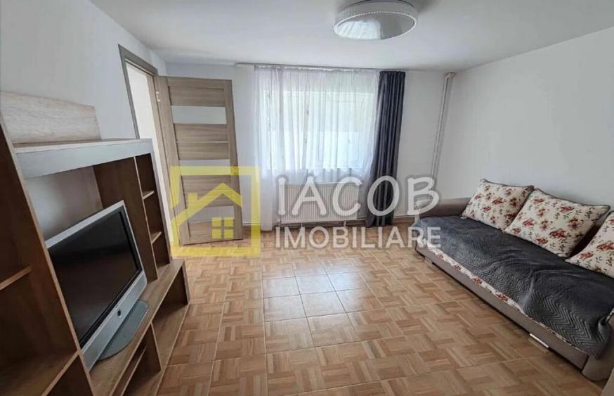 Casa P M cu 800 mp teren, com. Garleni, jud. Bacau - 1