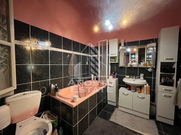 Casa individuala  7 camere, 3 bai, garaj, teren 1129 mp, zona Iosefin - 13