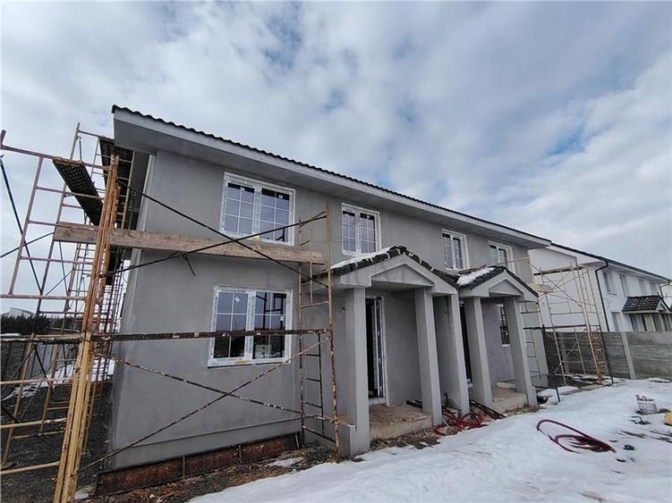 Duplex deosebit - personalizare interioara - zona in plina dezvoltare. - 3