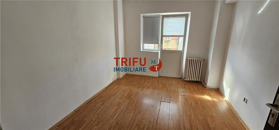 Apartament cu 3 camere etaj 3 Zona Mercur - 3