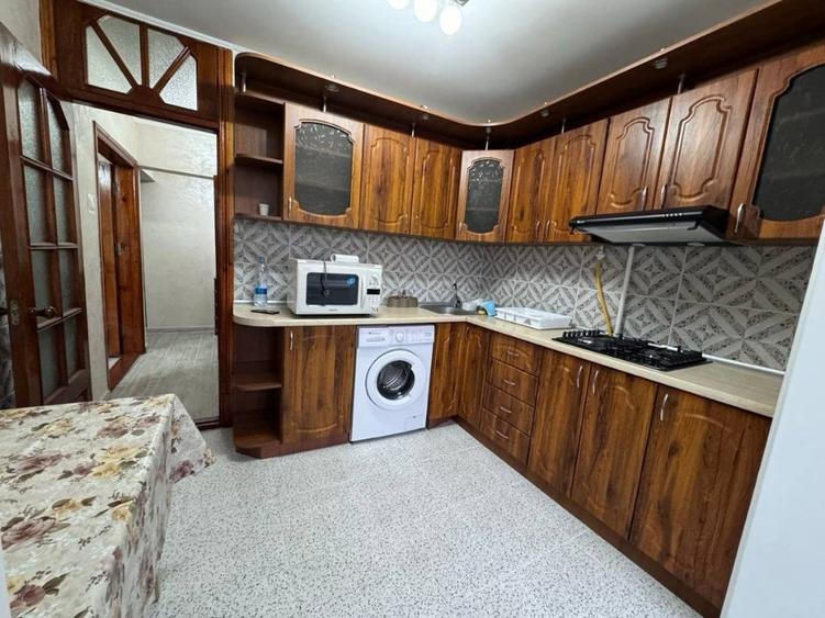 Inchiriez apartament cu 2 camere situat in zona Gruia - 2