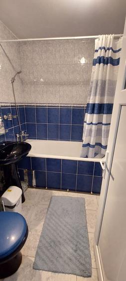 Apartament cu 3 camere, decomandat, zona Nicolina - 6