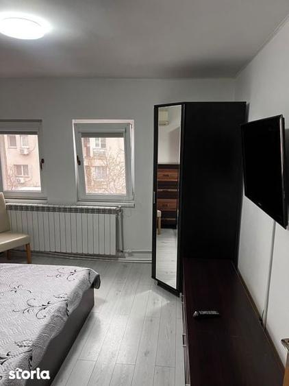 Inchiriez Garsoniera Zona Schoala Nr 8 - 8