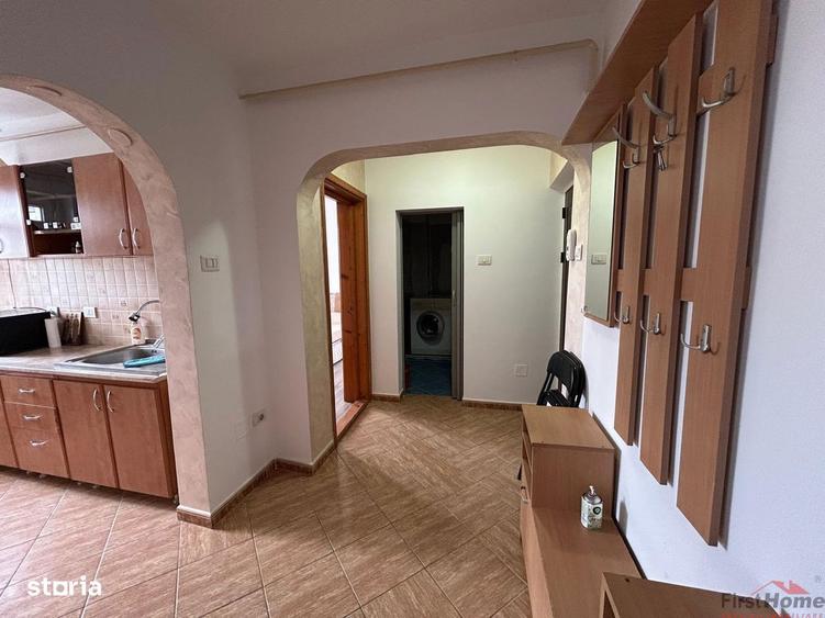 Apartament cu 2 camere de vanzare, zona Sud - 1
