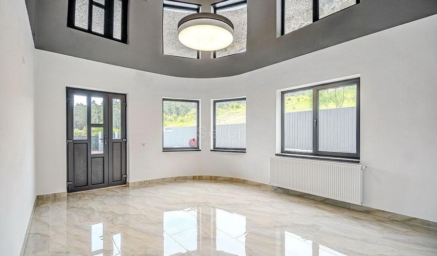 Zona Linistita Structura Generoasa - 19