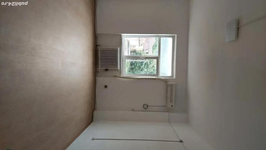 Inchiriez spatii - 1