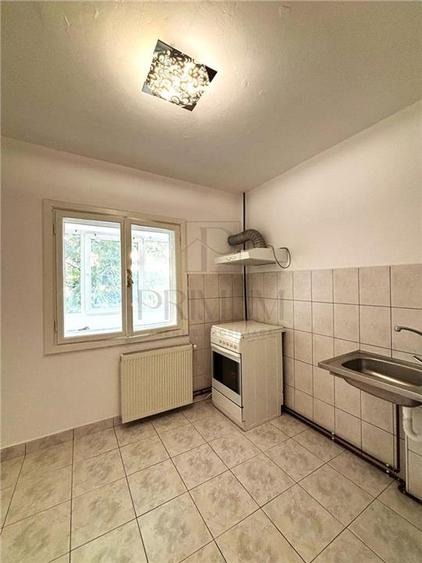 LUNEI - ETAJ 1 - BLOC IZOLAT - GARAJ SUB BLOC+BOXA - 3 CAMERE - 2 BAI - CENTRALA - 5